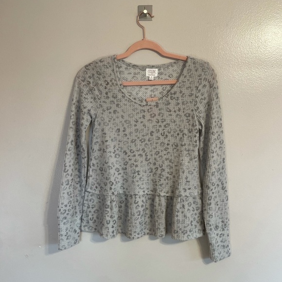 cozie by Pink Rose Light Grey Leopard Print Top - Picture 8 of 10